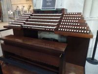 Lausanne, Orgelspieltisch in der Kathedrale