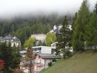 St. Moritz, Hotel Soldanella (oben Mitte)