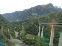 Gotthard Panorama Express - Auffahrt aus dem Tessin von Süden