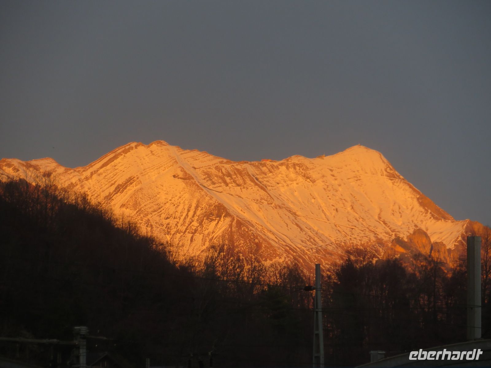 112 Interlaken - Blick zum Brienzer Rothorn im Abendlicht