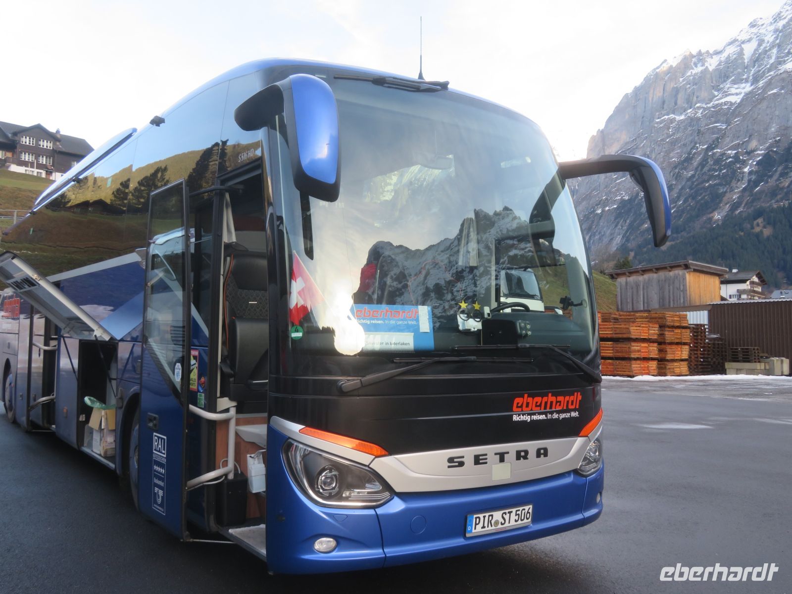 157 Unser Bus in Grindelwald-Grund