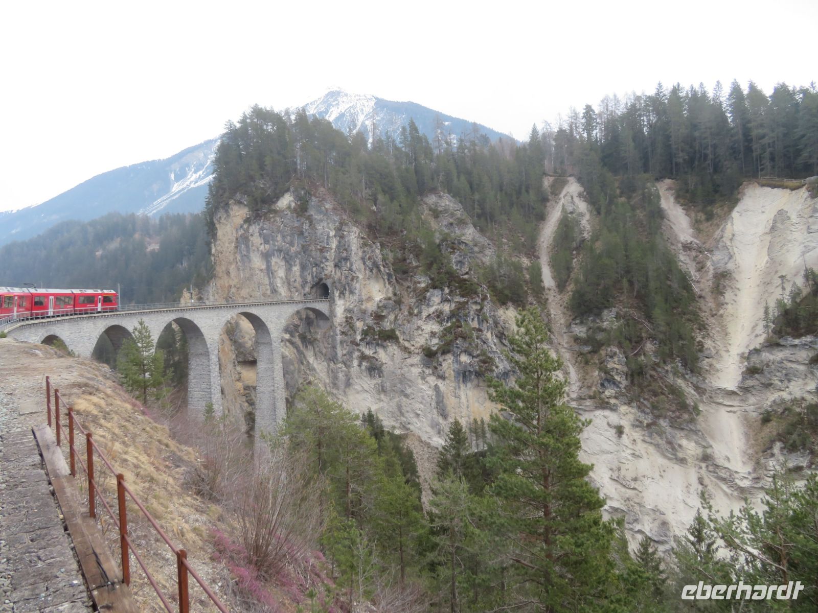 004 Fahrt mit dem Bernina-Express - Landwasserviadukt