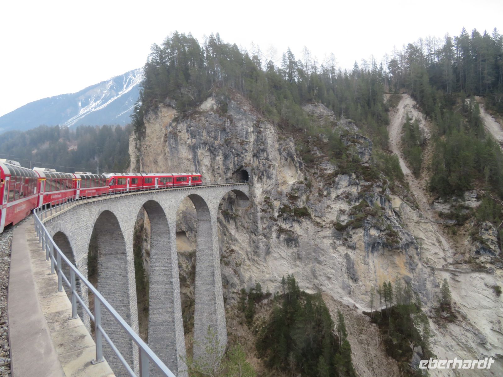 006 Fahrt mit dem Bernina-Express - Landwasserviadukt