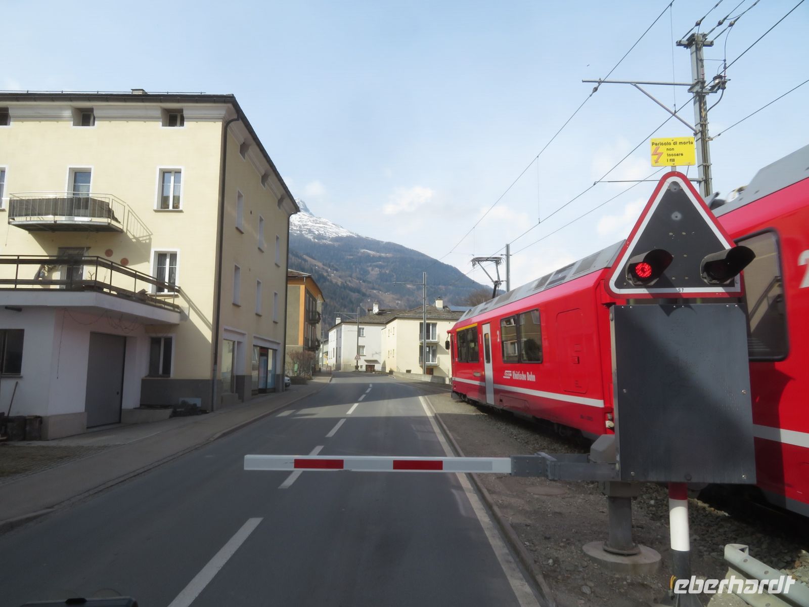 071 Rückfahrt von Tirano - der Zug wird zur Straßenbahn