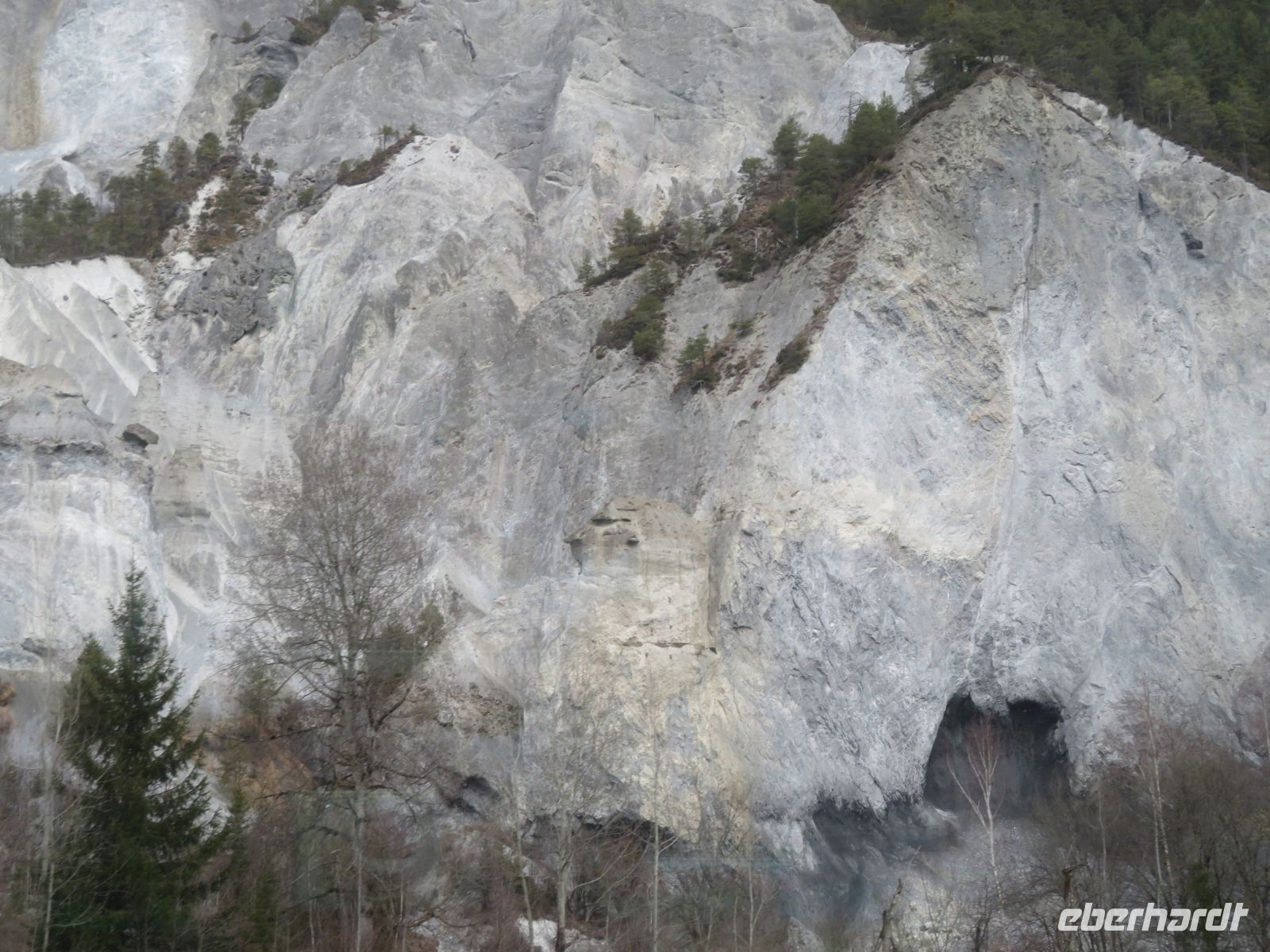 191 Fahrt mit dem Glacier-Express - Rheinschlucht