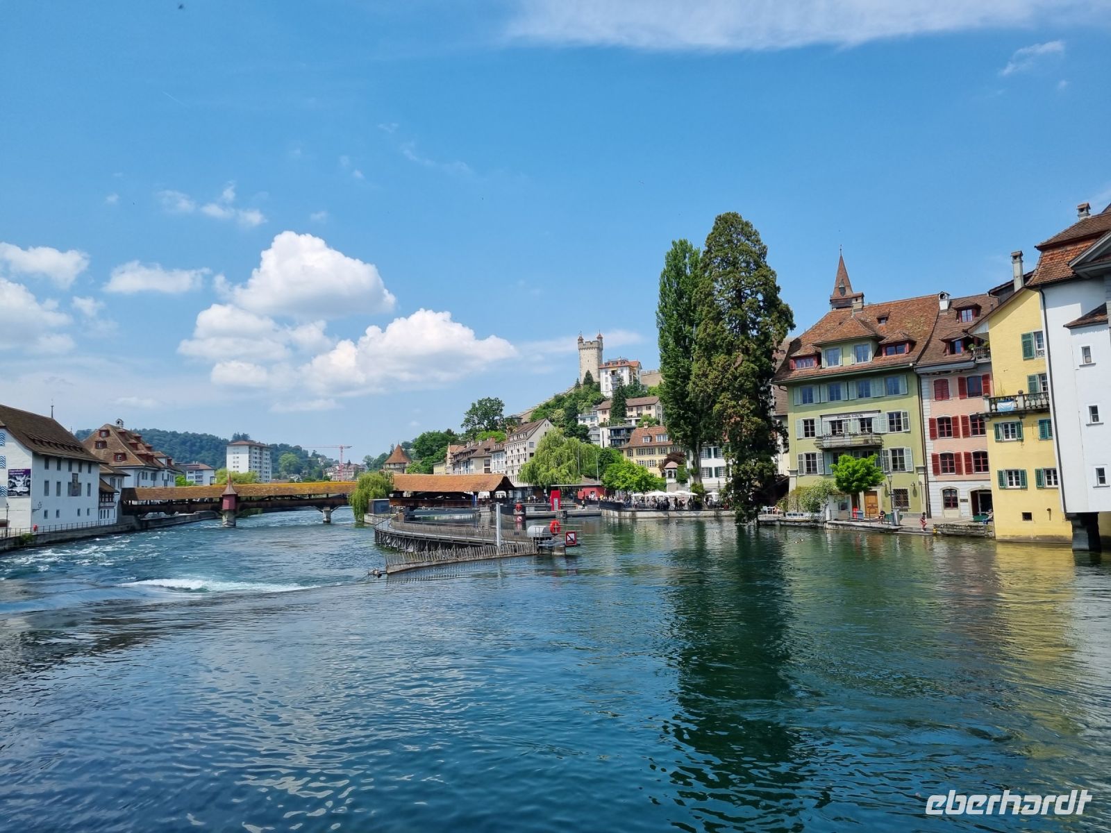 Luzern - am Ufer der Reuss... (Blick zur Spreuerbrücke)
