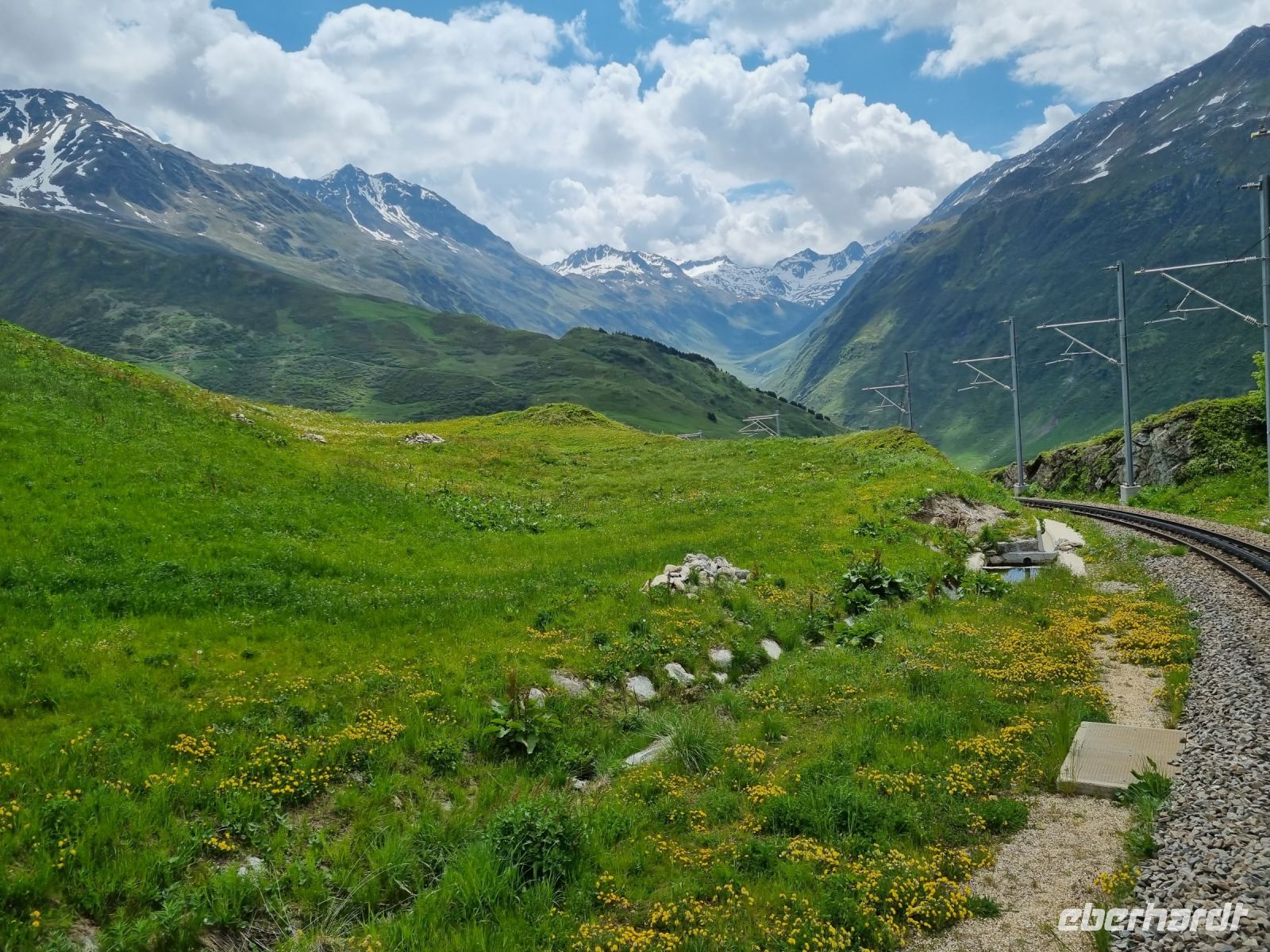 Fahrt mit dem Glacier-Express - von Andermatt hinauf zum Oberalppass...