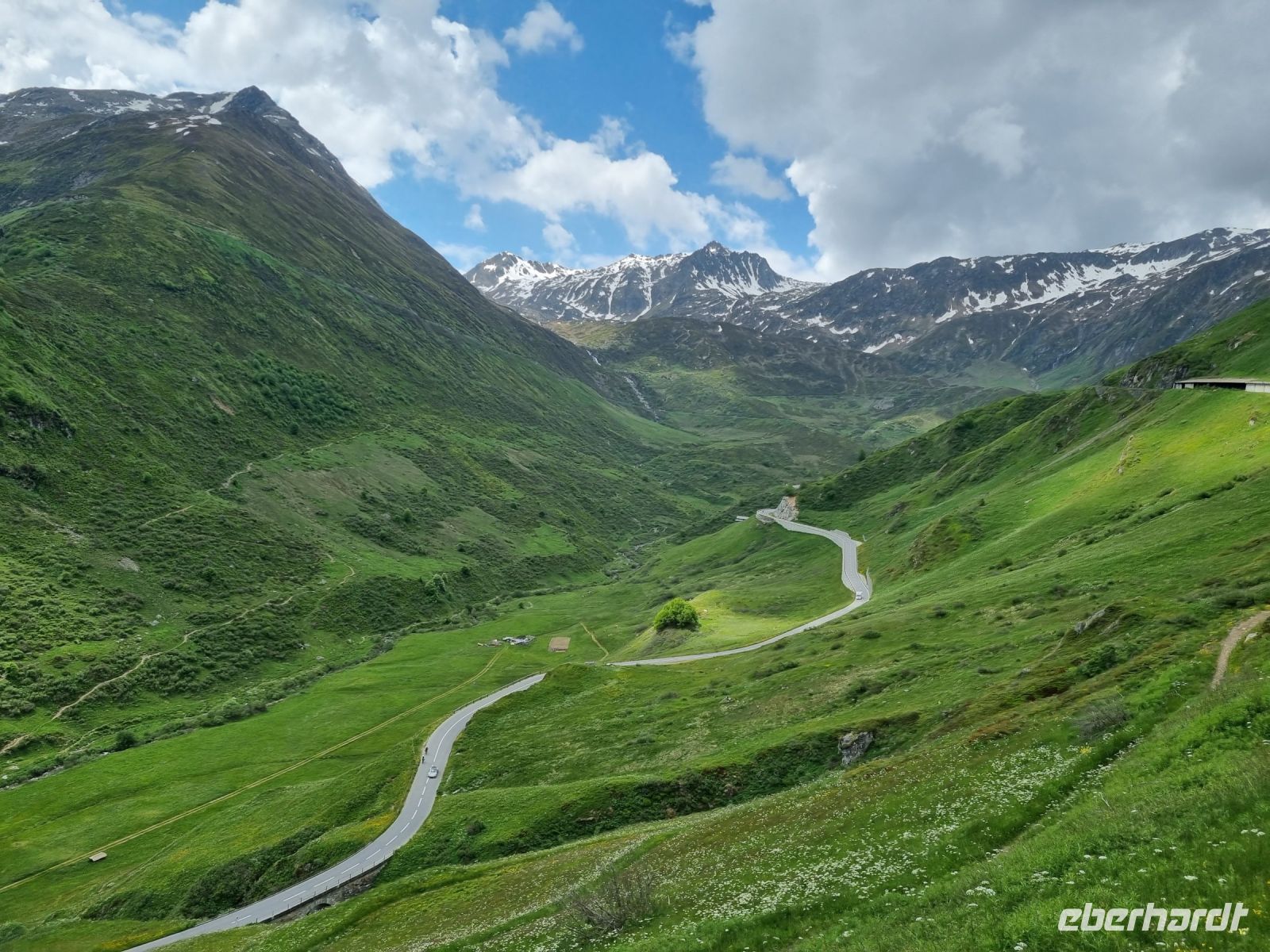 Fahrt mit dem Glacier-Express - vom Oberalppass nach Disentis...