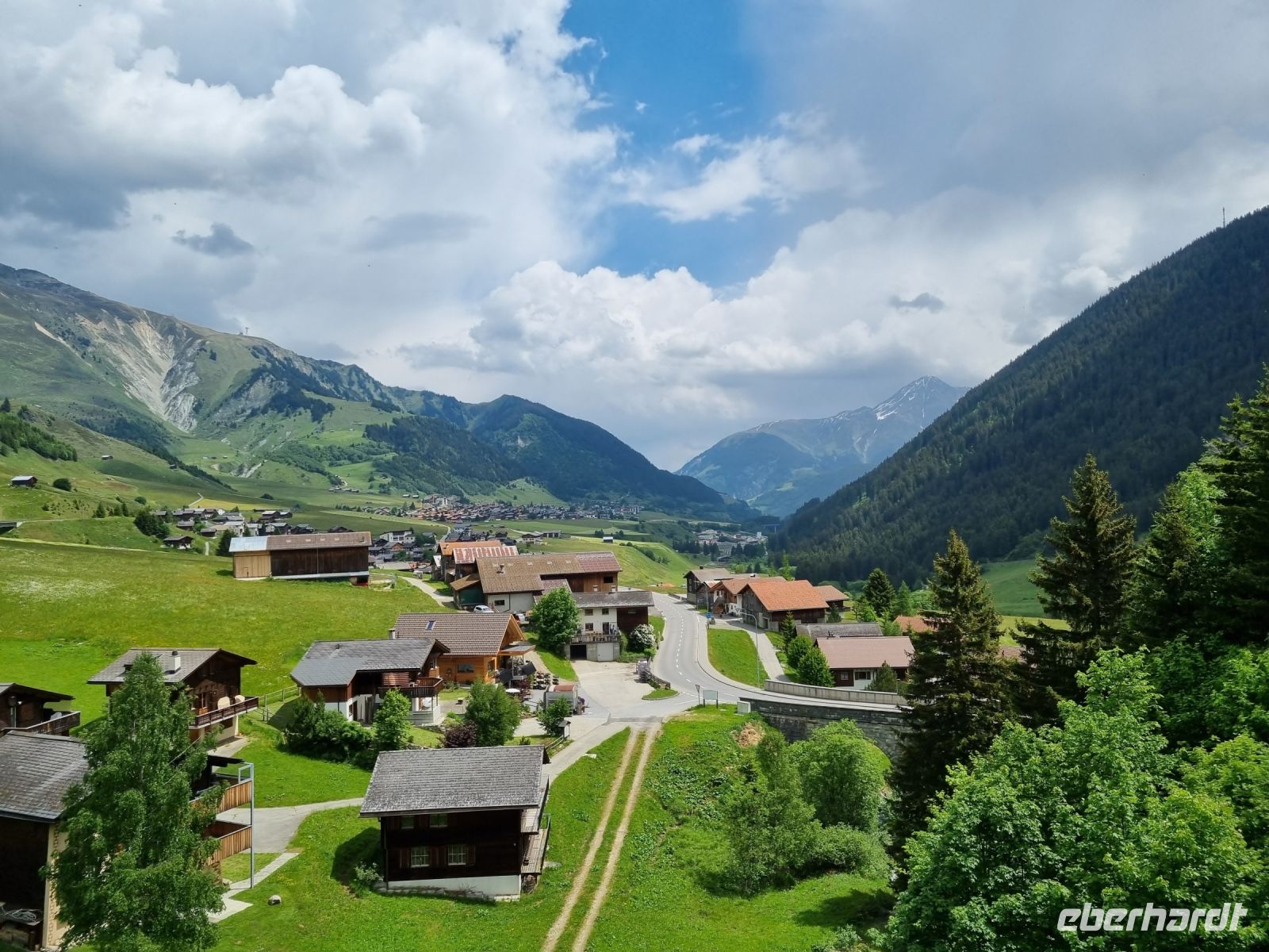 Fahrt mit dem Glacier-Express - vom Oberalppass nach Disentis...