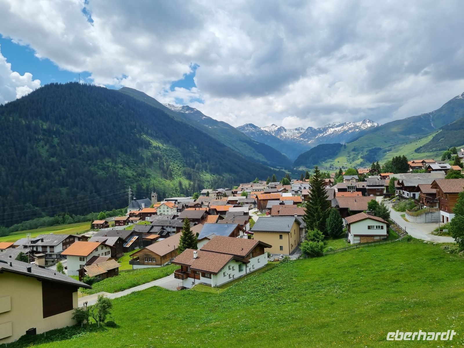 Fahrt mit dem Glacier-Express - vom Oberalppass nach Disentis...