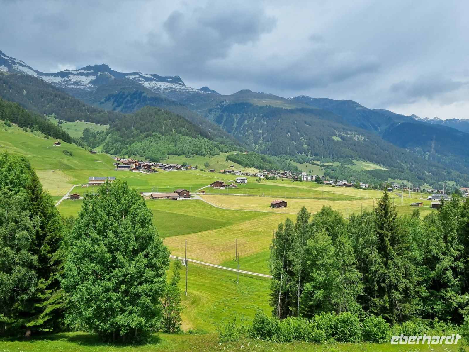 Fahrt mit dem Glacier-Express - vom Oberalppass nach Disentis...