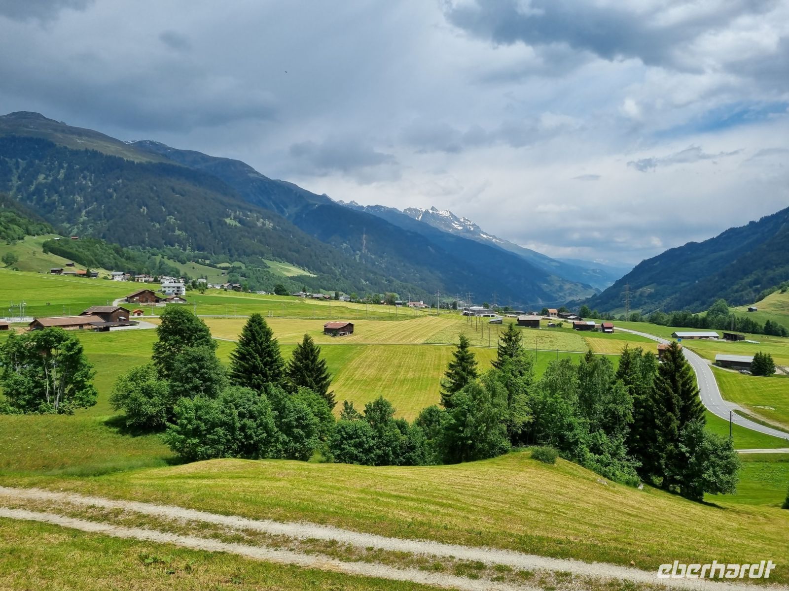 Fahrt mit dem Glacier-Express - vom Oberalppass nach Disentis...