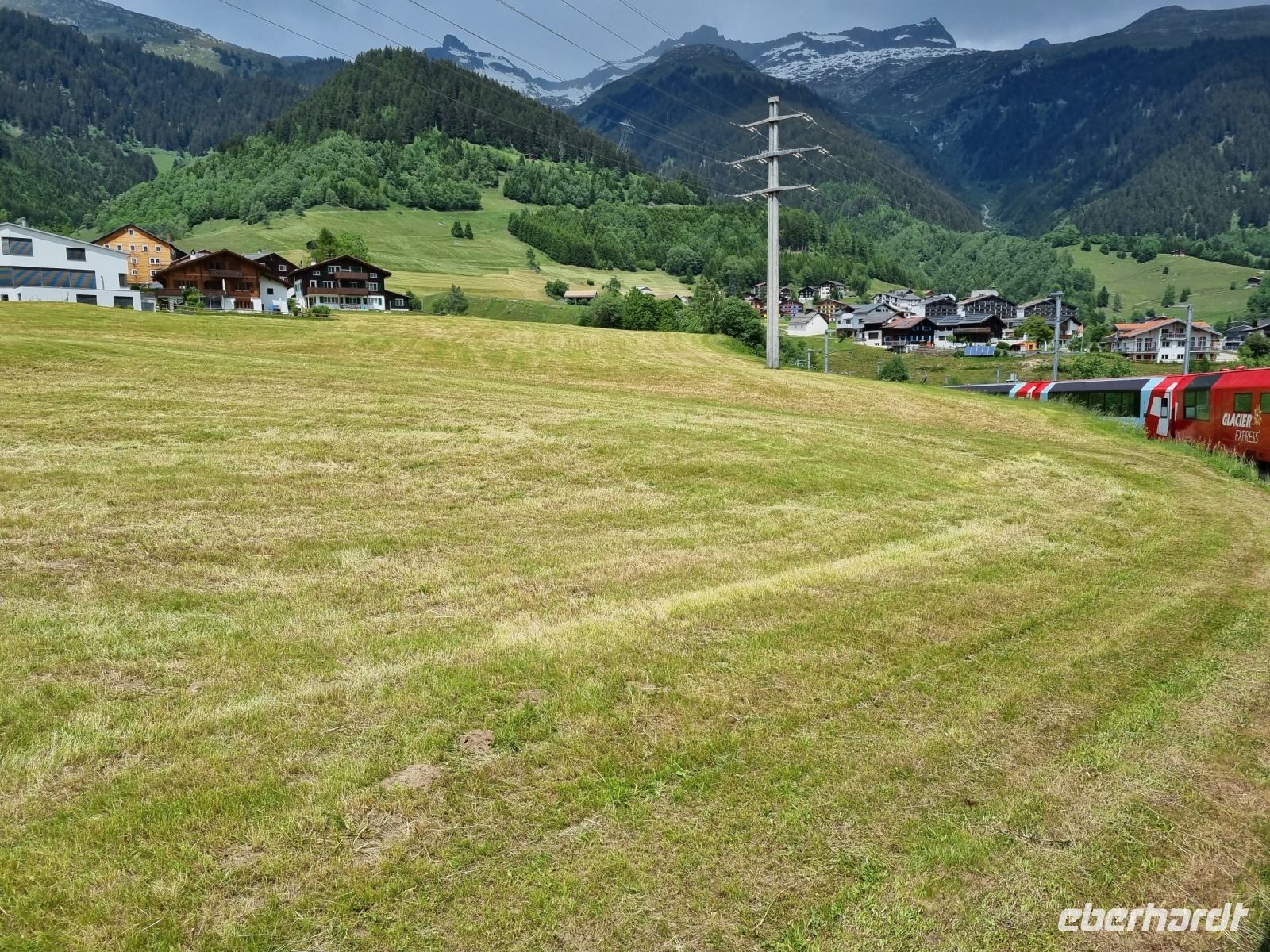 Fahrt mit dem Glacier-Express - vom Oberalppass nach Disentis...