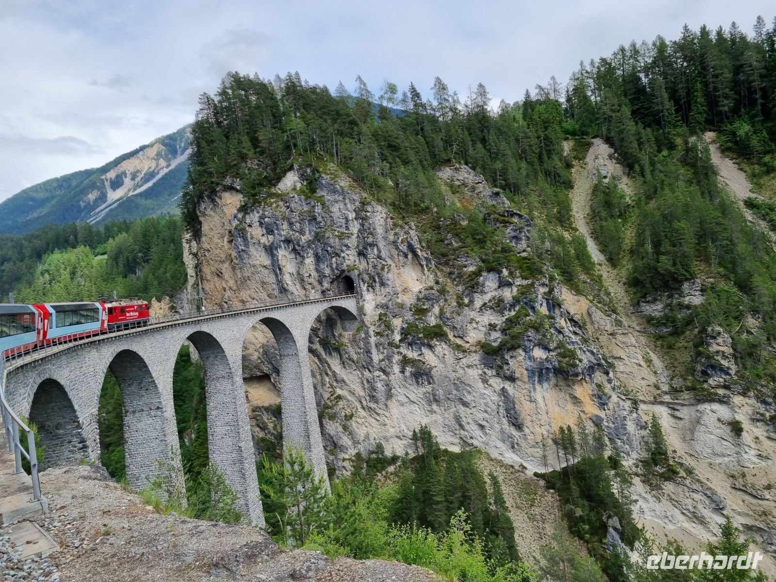 Fahrt mit dem Glacier-Express - Landwasserviadukt 