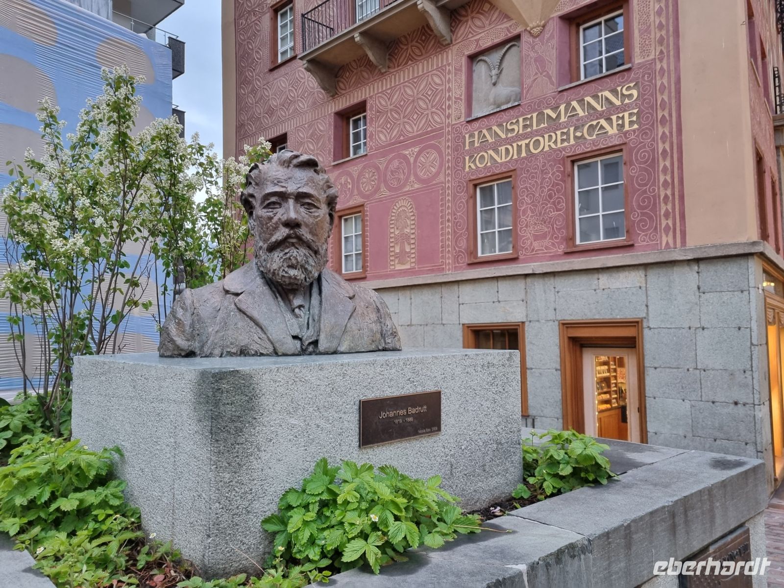 St. Moritz-Dorf - Denkmal für Johannes Badrutt (Hotelier)