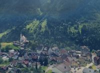 Fahrt mit dem Gotthard Panorama Express - Kirche von Wassen