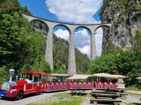 der Miniexpress zum Landwasserviadukt