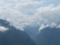 072 Interlaken -Ausflug auf den Hader Kulm - die Jungfrau blinzelt durch die Wolken
