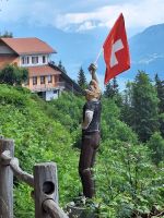 079 Interlaken -Ausflug auf den Hader Kulm - Holzplastik Alphornspieler