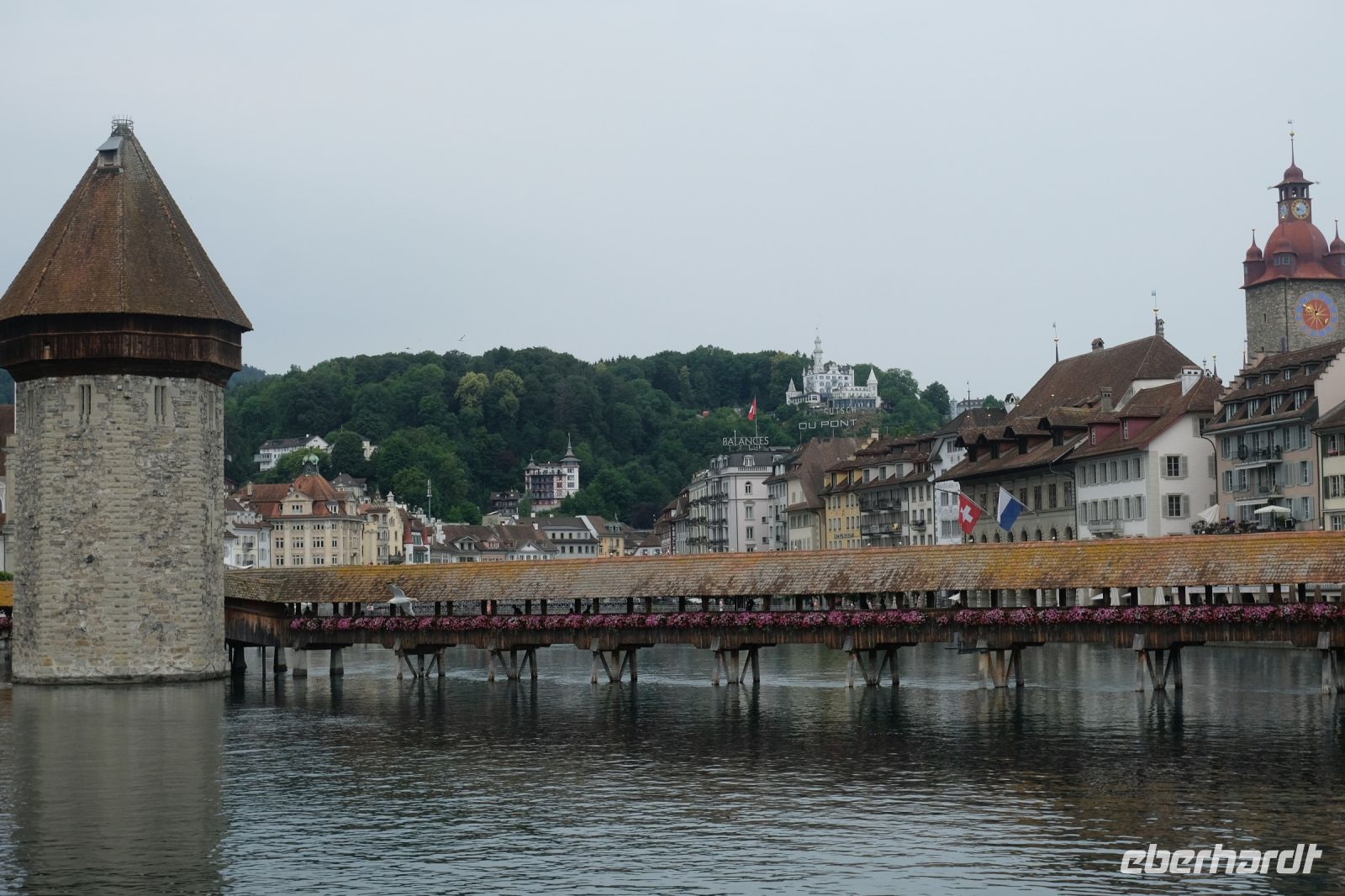 Kapellbrücke mit Schloß Gutsch