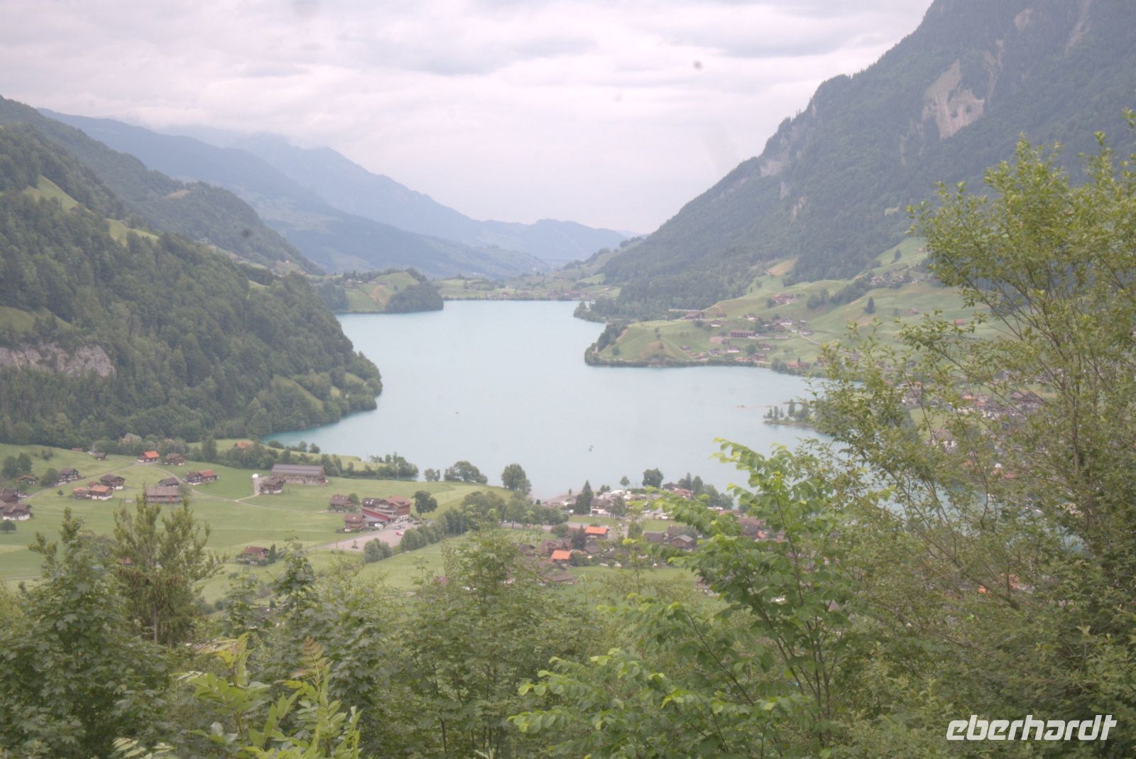 Blick auf den Lungerer See