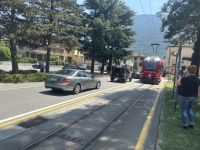 Am Dom von Tirano fährt der Bernina Express wie eine Straßenbahn