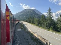 Der Bernina Express nimmt Fahrt auf
