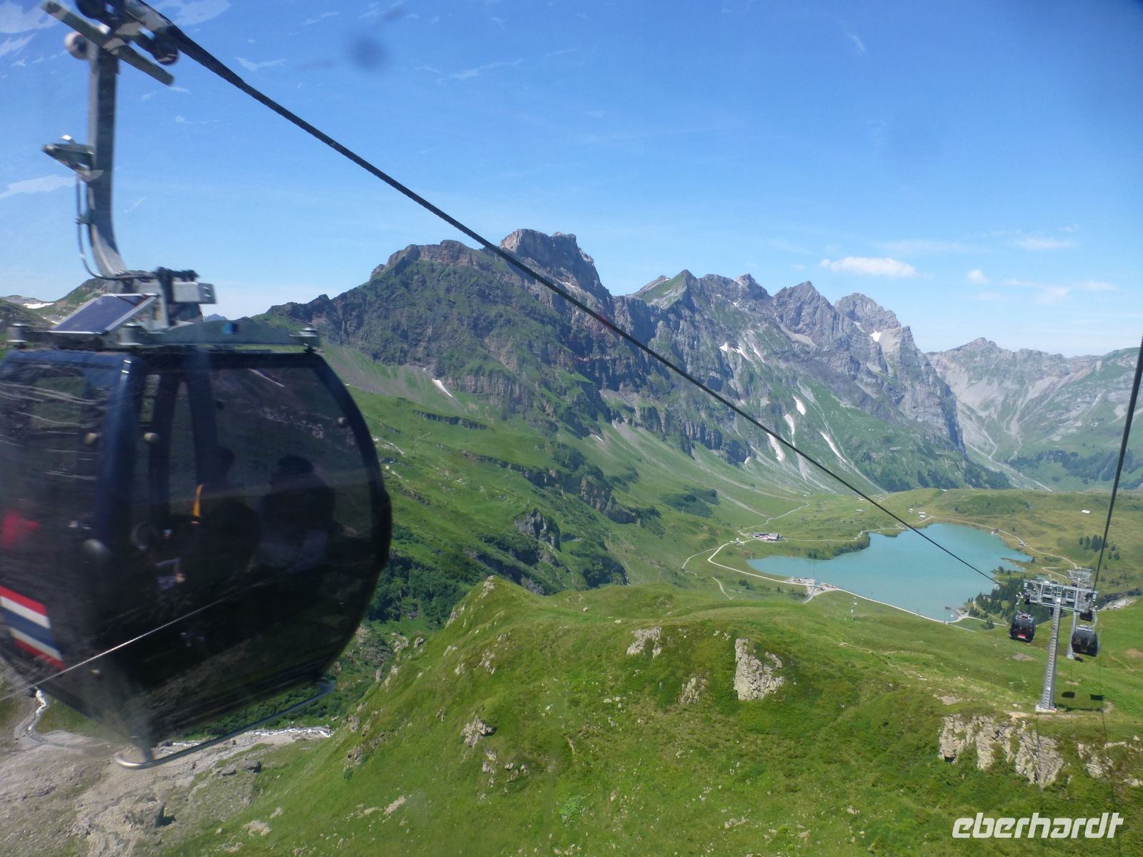 Es geht runter zum Trübsee, um den wir herumwandern.