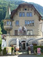 Wilhelm Tell stammt aus Altdorf, wo man mit dem Freiheitshelden auf Schritt und Tritt wirbt.