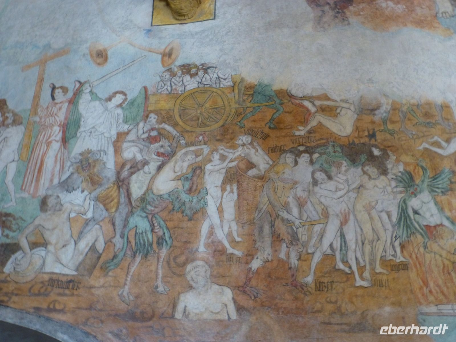 Das Fresko in der Kirche zeigt das Jüngste Gericht.