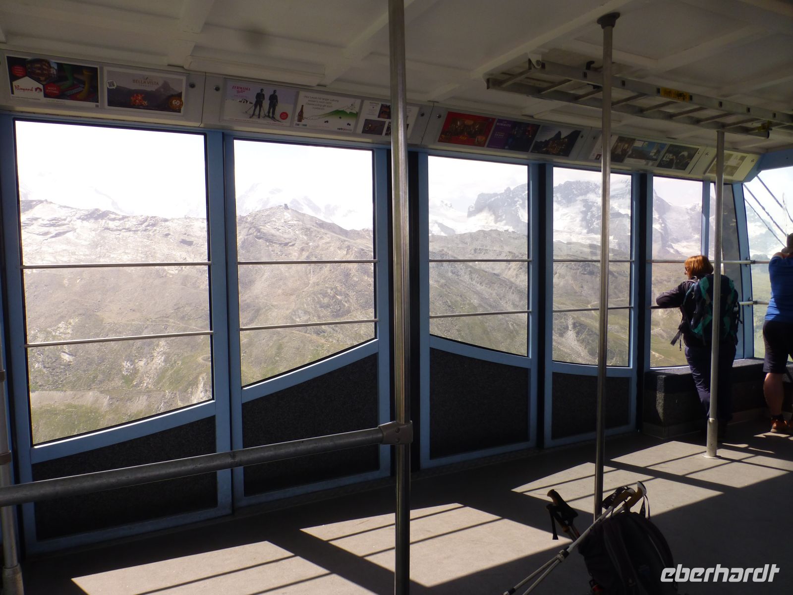 Es gibt nichts Schöneres, als mit der Gondel durch die Landschaft zu fahren.