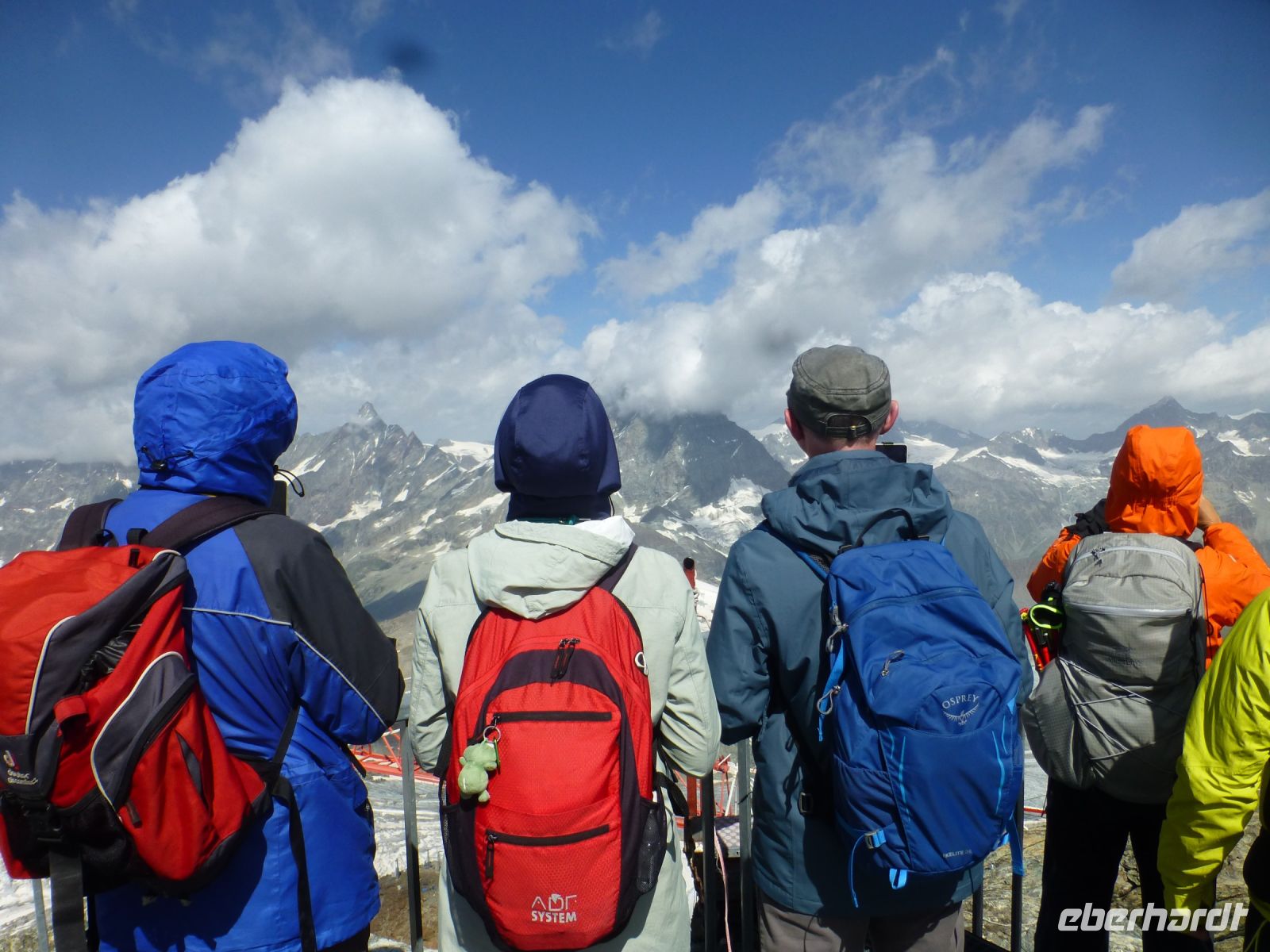 Hier oben haben wir alles an, was mir mithaben.