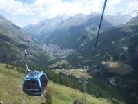 Wir gondeln wieder hinunter zu unserer Wanderung.