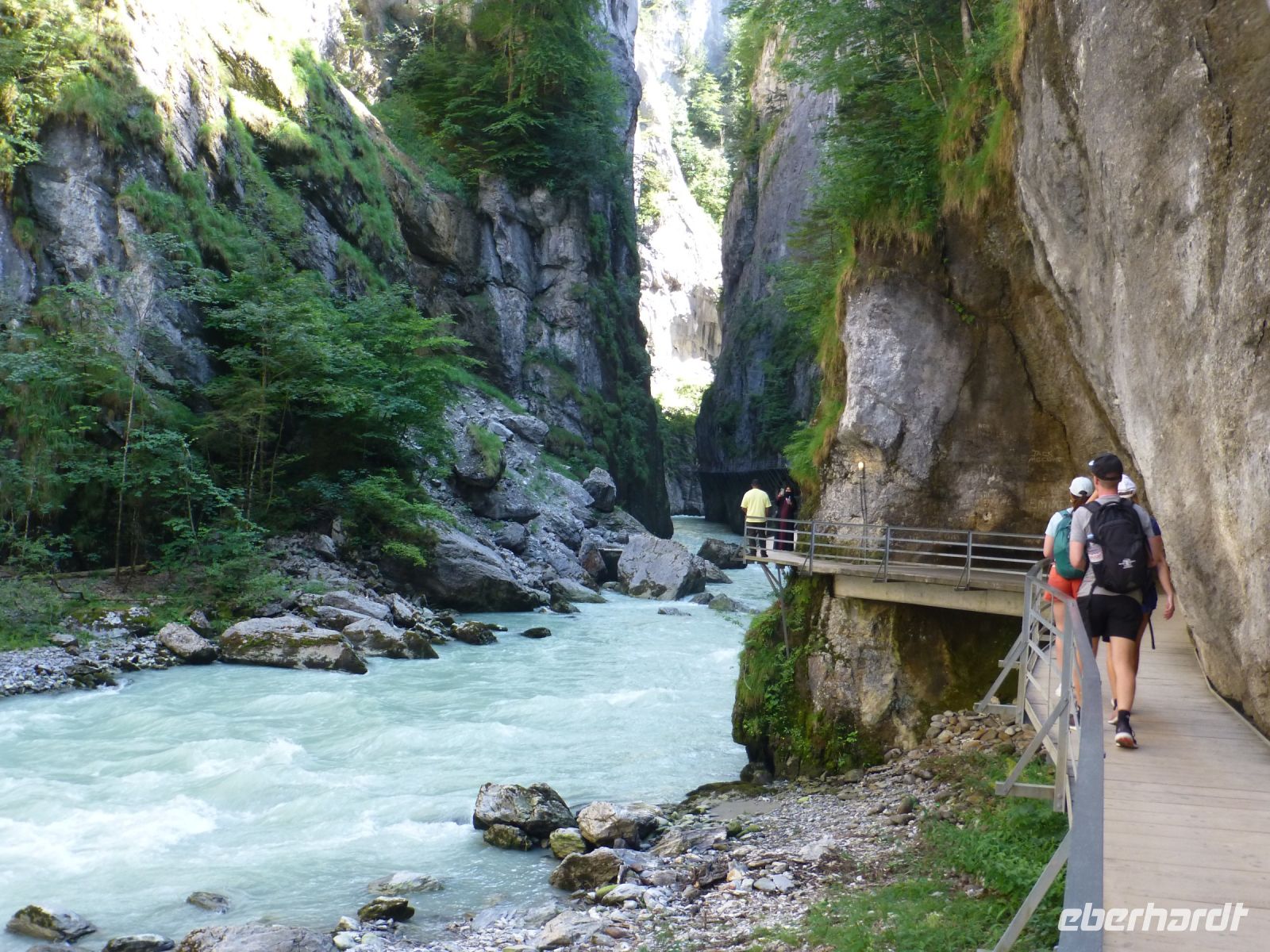 Die Felswände sind nicht so unerschütterlich, wie sie scheinen. Es kommt auch mal was ins Rollen.