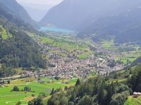 Fahrt mit dem Bernina-Express - Blick ins Val di Poschiavo 