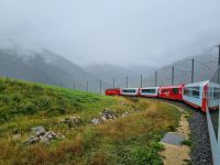 Fahrt mit dem Glacier-Express... - vom Oberalppass hinunter nach Andermatt 