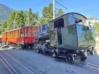 Historischer Wagen und Lok 17.jpg