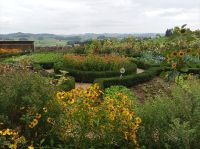 Im Emmental, Schaukäserei in Affoltern, Bauerngarten
