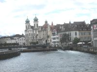 Luzern: Reuss und Jesuitenkirche