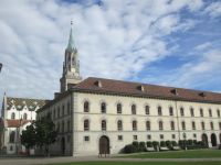 St. Gallen: ehemaliges Kloster, heute Schule und Turm der St. Laurenzen Kirche