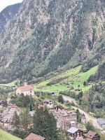 144 Fahrt mit dem Gotthard Panorama Express - Kirche Wassen