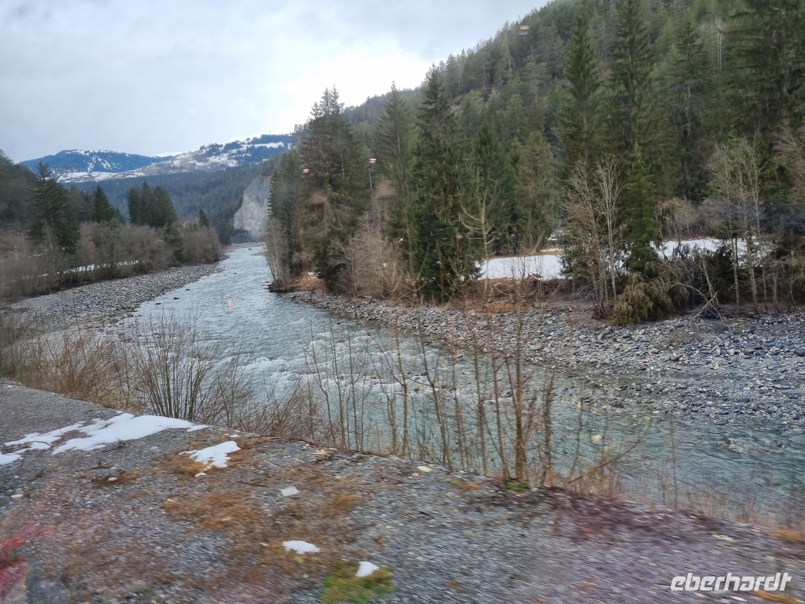 Fahrt mit der Rhätischen Bahn auf der Strecke des Glacier-Express - Rheinschlucht 