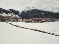 Fahrt mit der Rhätischen Bahn auf der Strecke des Glacier-Express - Vorderrheintal (Surselva)