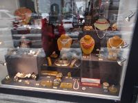 St. Moritz, blink-blink, wo nur trägt man dieses Geschmeide?