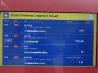 Tiefencastel, unser Glacier Express fährt um 10.07 nach Andermatt.