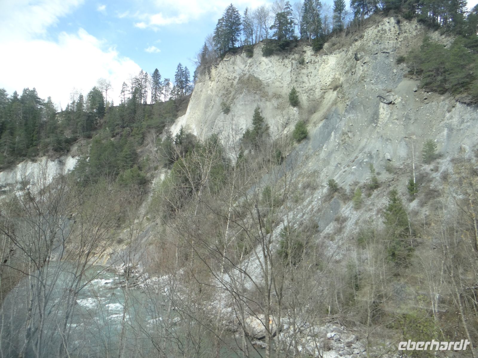 Glacier Express, seit mehr als 9500 Jahren frisst sich der Rhein durch diese Schlucht. 