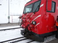 Glacier Express, die versetzte Führung der Zahnstange sorgt für eine ruhige Fahrt. 