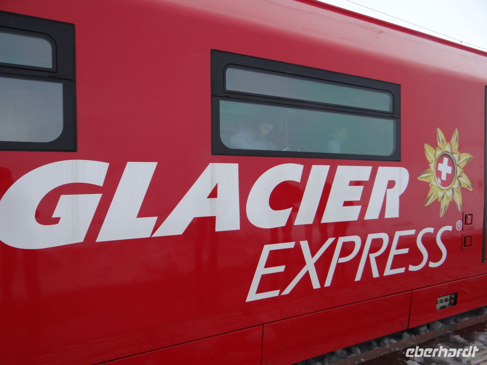 Der Glacier Express, in der zweiten Klasse fühlt man sich schon wie in der ersten Klasse. Ein schöner Zug!