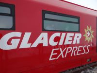 Der Glacier Express, in der zweiten Klasse fühlt man sich schon wie in der ersten Klasse. Ein schöner Zug!