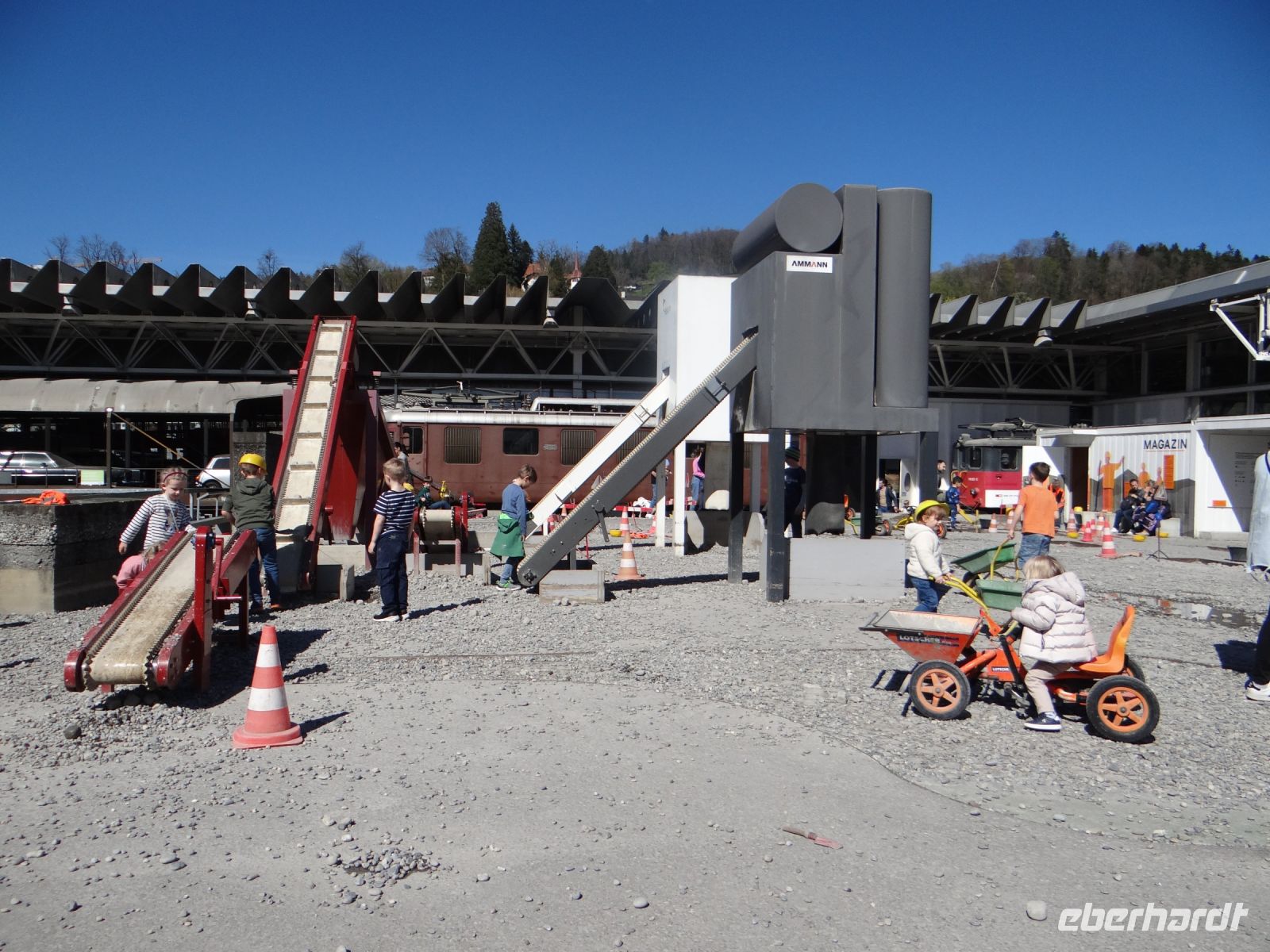 Luzern, Verkehrshaus, die Baustelle für Kinder ist der Renner. 